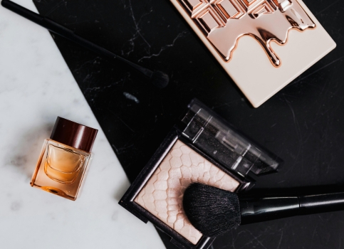 Perfumes y Cosmética